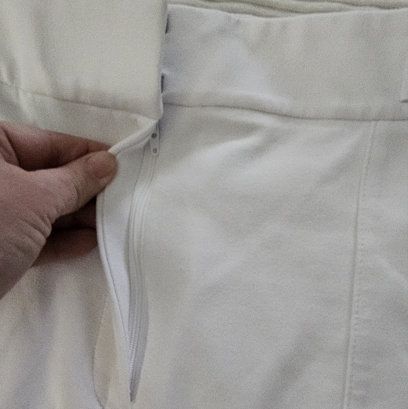 EXPRESS Stylish High Waisted Utility White Mini Skirt with Pockets Size L - Picture 7 of 12